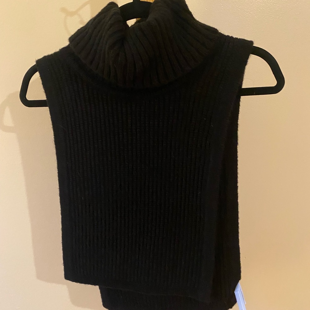 NWOT black LOFT rubbed Dickey sweater. OS